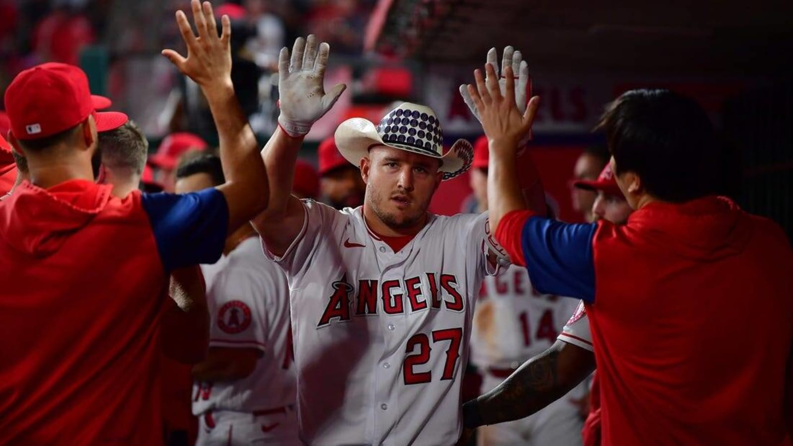 Mike Trout goes deep as Angels down Athletics