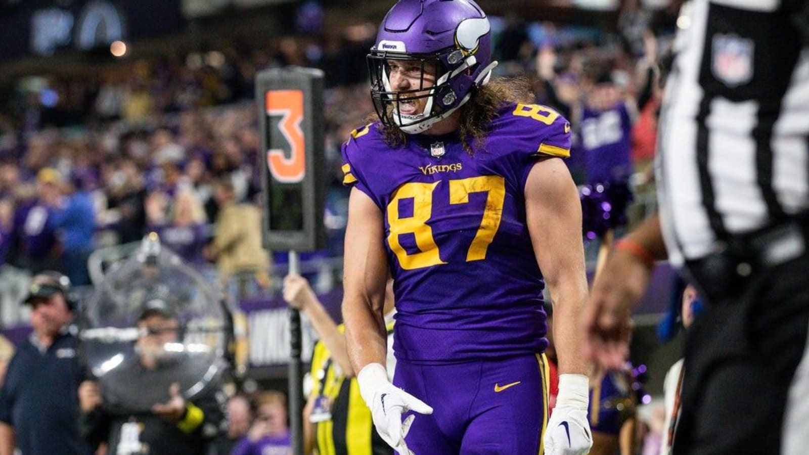 Vikings TE T.J. Hockenson agrees to contract extension