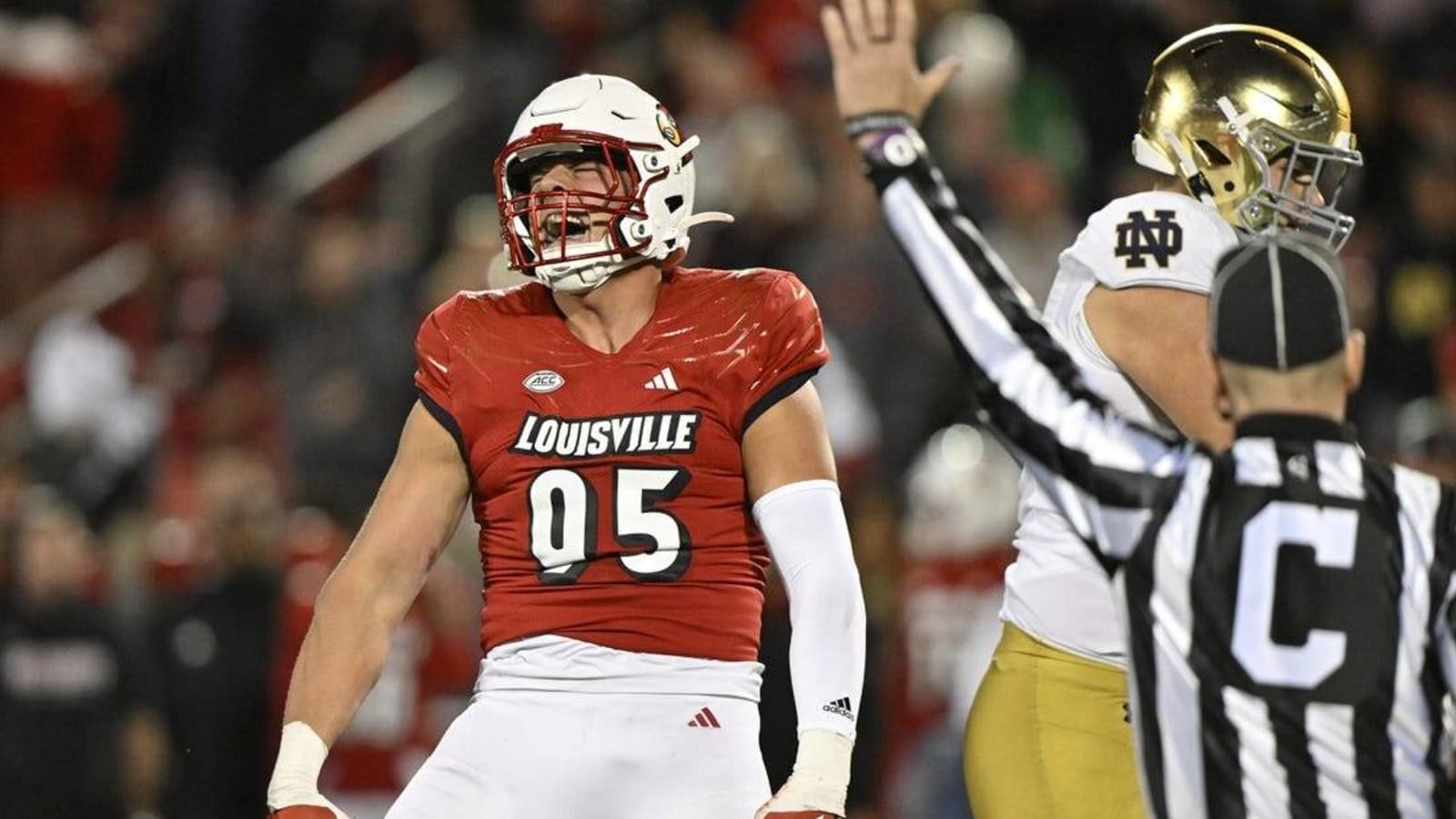 No. 25 Louisville stuns No. 10 Notre Dame to remain unbeaten