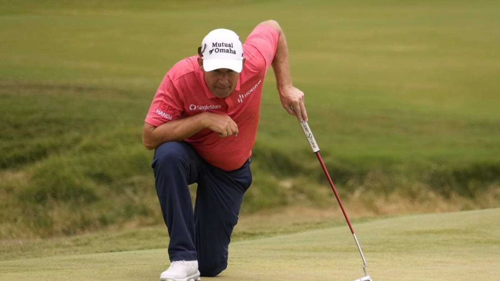 Padraig Harrington heats up, keeps Dick&#39;s Sporting Goods title