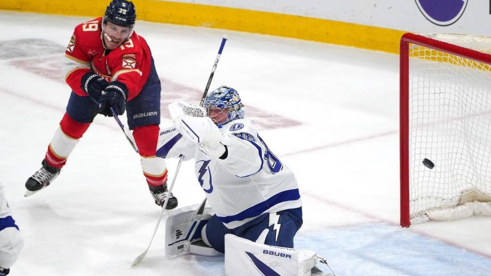 Panthers pour it in Game 5 rout, eliminate rival Lightning