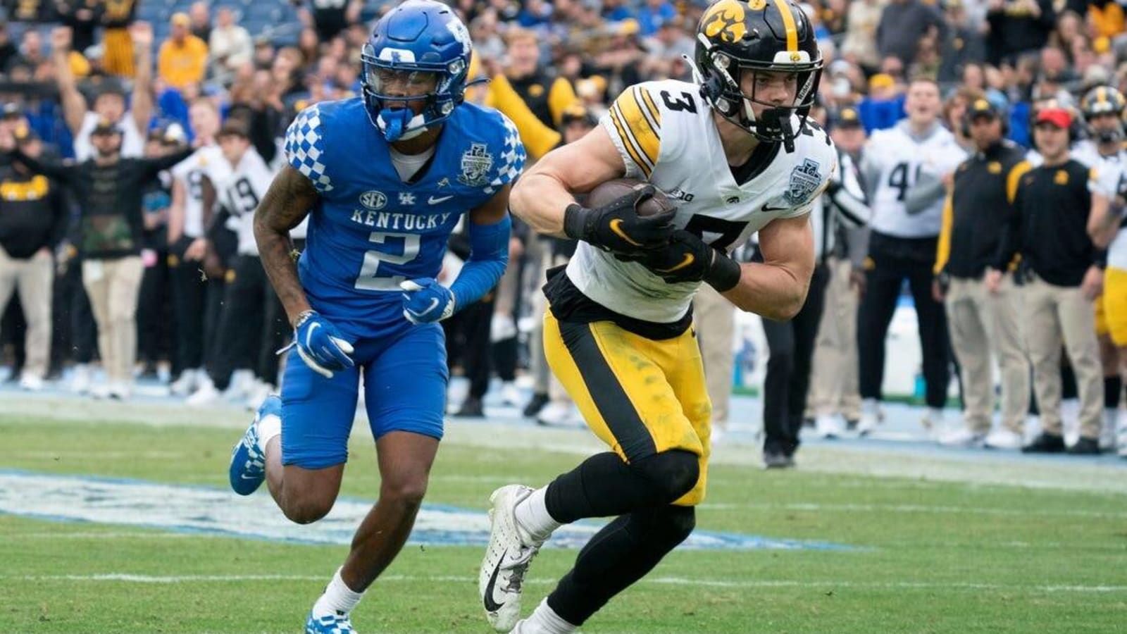 Two defensive TDs help Iowa blank Kentucky in Music City Bowl