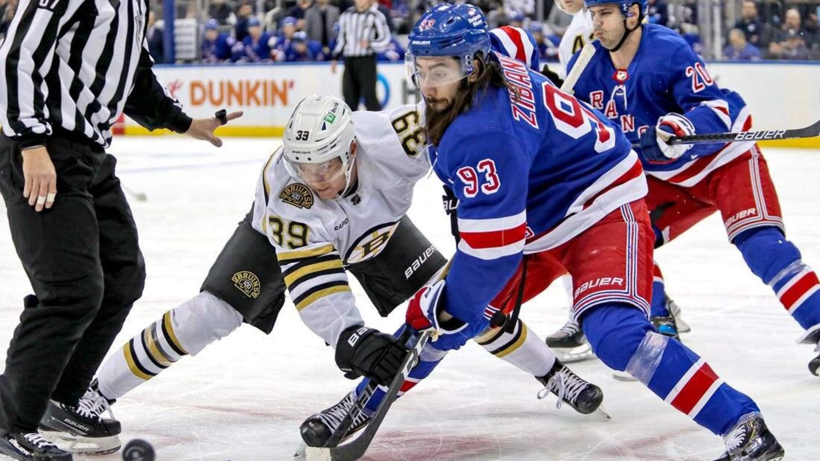 Chris Kreider helps Rangers race past Bruins 7-4