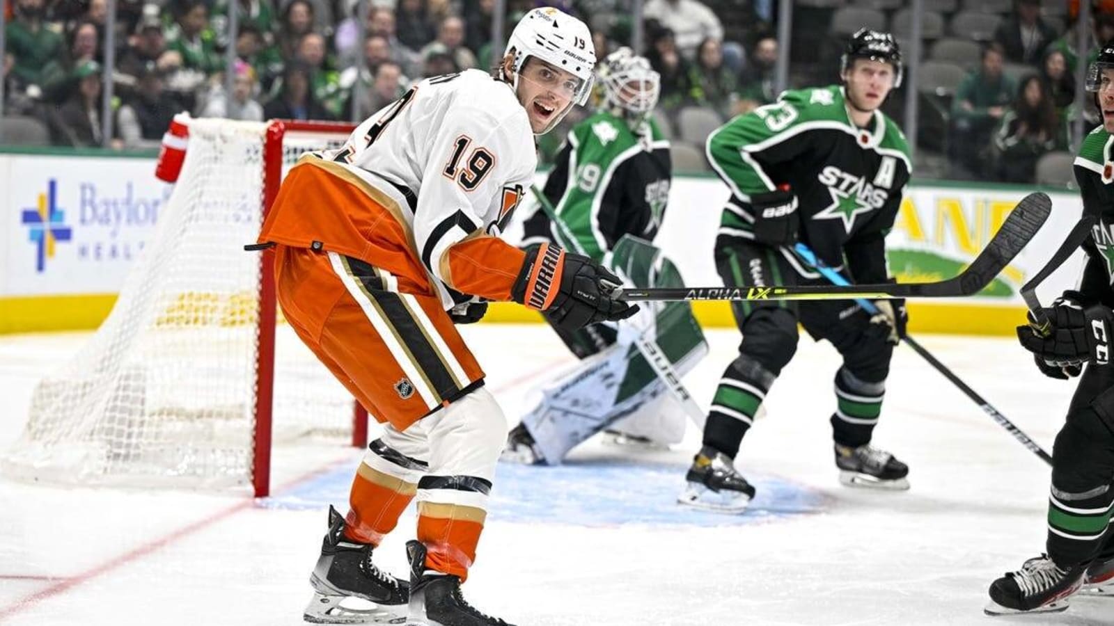 Surging Jason Robertson tallies hat trick, Stars shut out Ducks