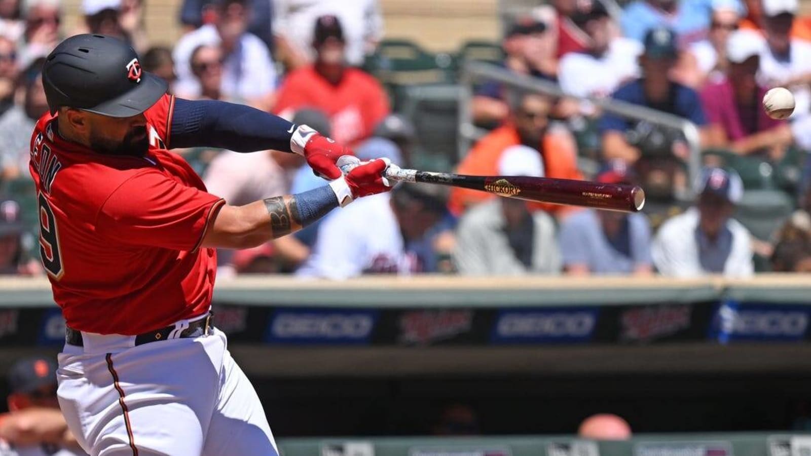 Twins riding momentum into four-game set against Jays