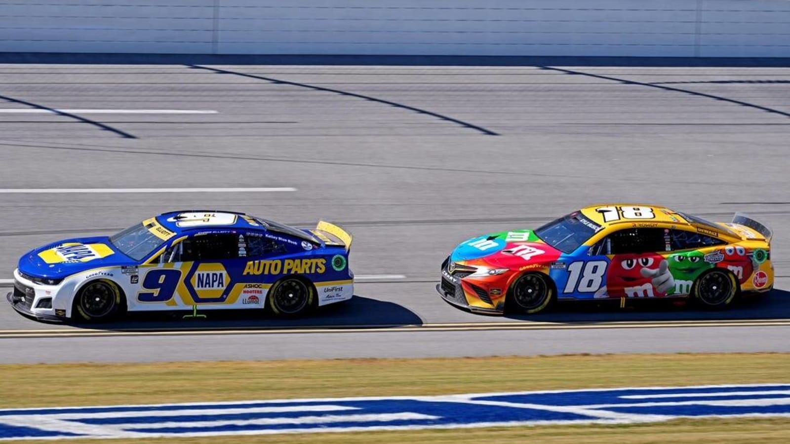 Chase Elliott rallies for Talladega win, advances in playoffs