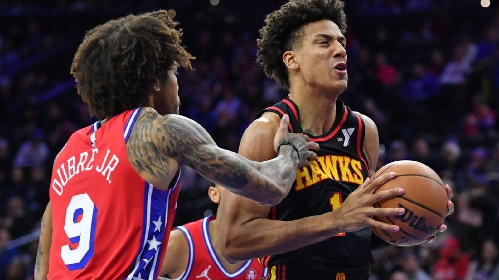 Trae Young powers Hawks past reeling 76ers