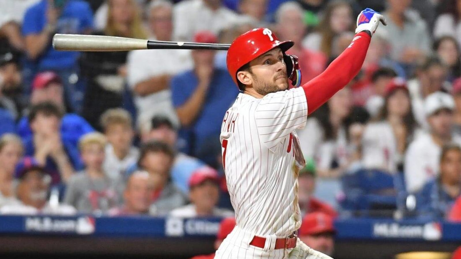 Phillies to wear red Flex Base jerseys