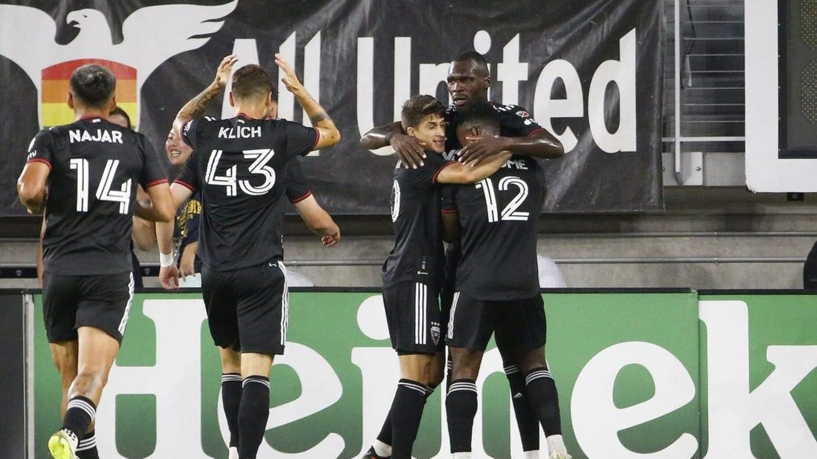 D.C. United rout Fire behind Christian Benteke’s brace