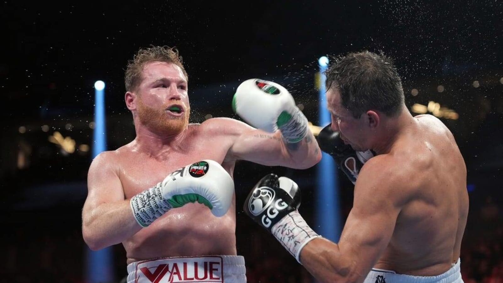 Canelo Alvarez defeats Gennady Golovkin, retains belt