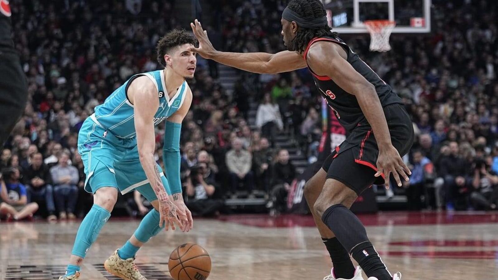 Pascal Siakam lifts Raptors to second straight win over Hornets