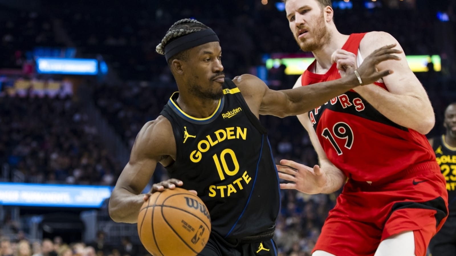 Warriors overcome Stephen Curry&#39;s injury to beat Raptors