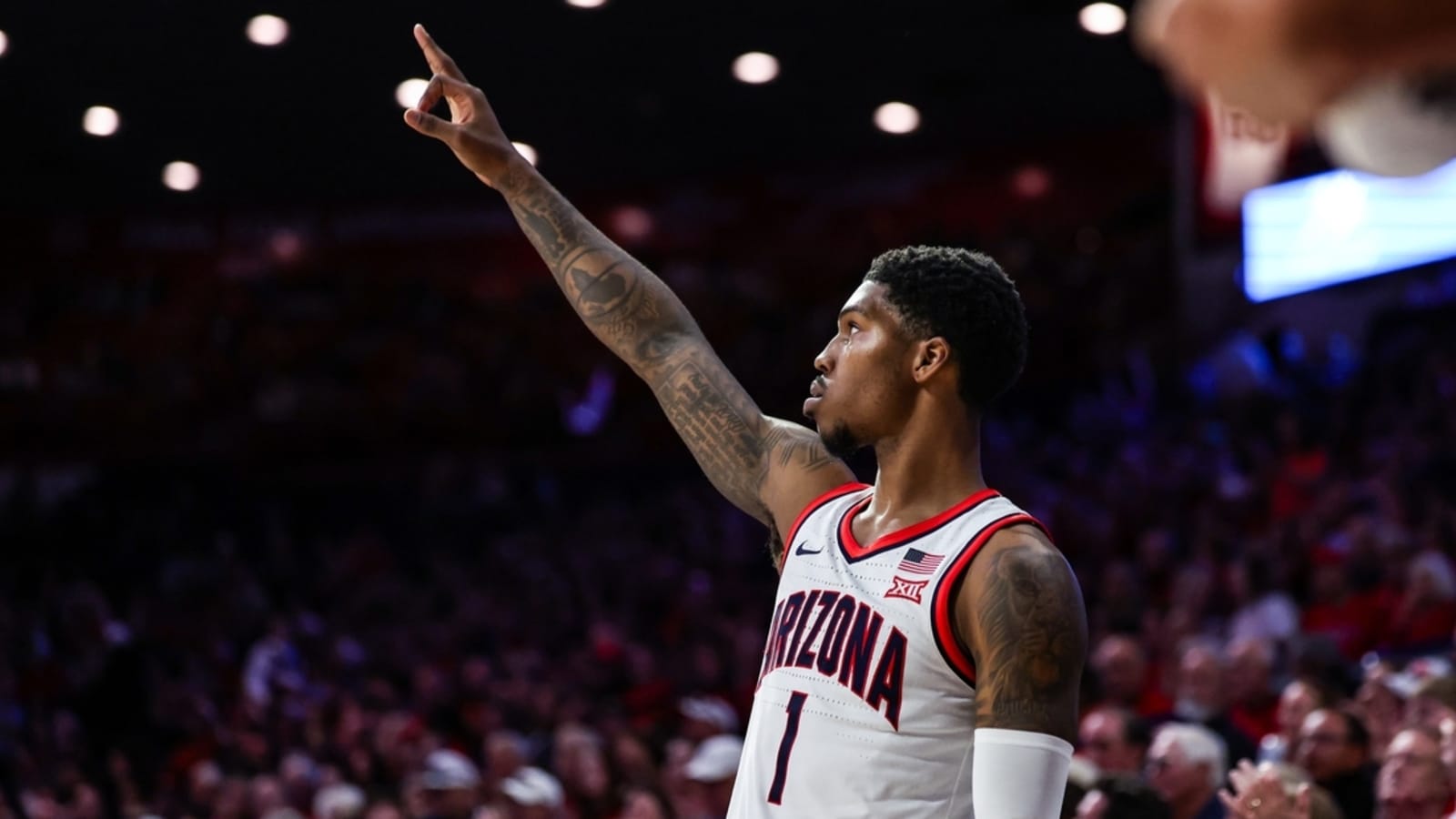 No. 9 Arizona, Wisconsin vie to stay unbeaten