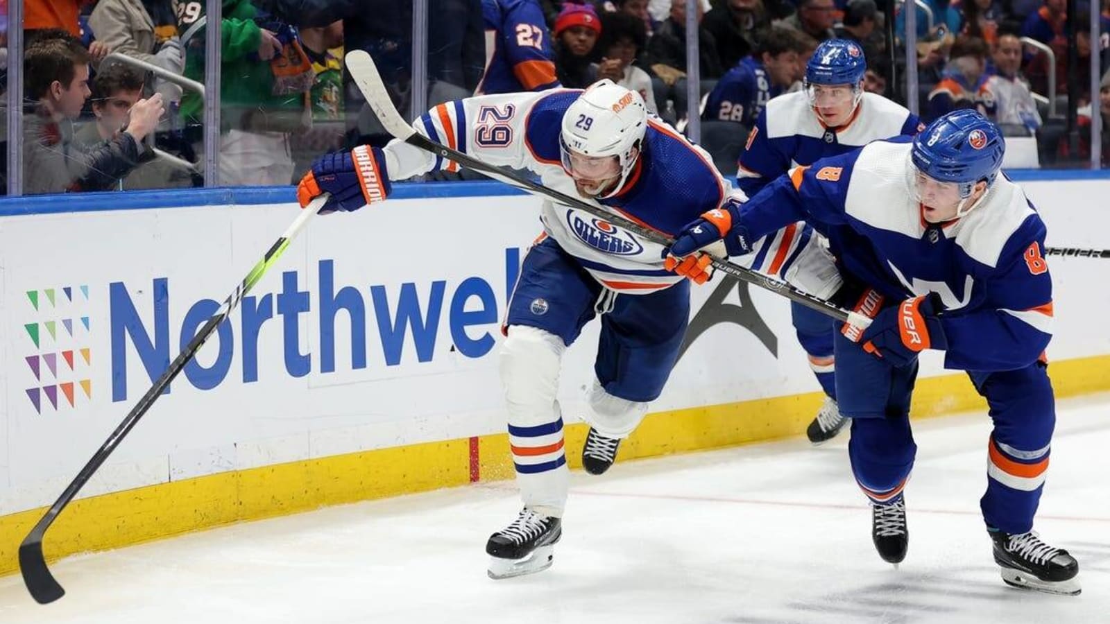 Simon Holmstrom&#39;s shorthanded goal help Islanders beat Oilers