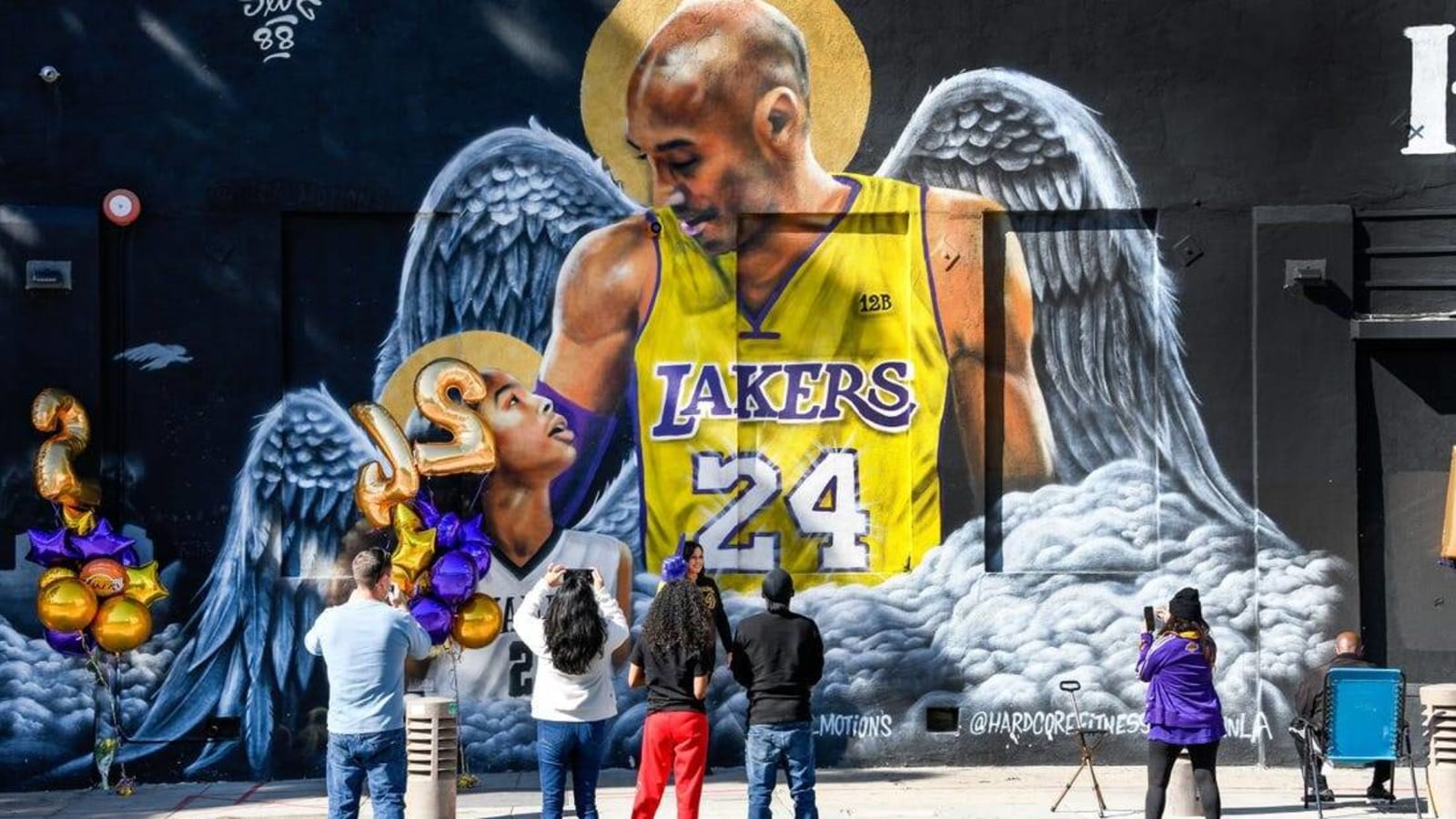 Lakers to unveil Kobe Bryant statue on 2/8/24