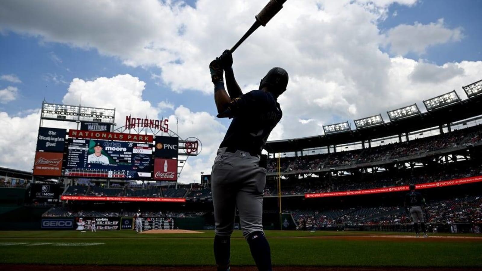 Julio Rodriguez, Mariners surge past Nationals