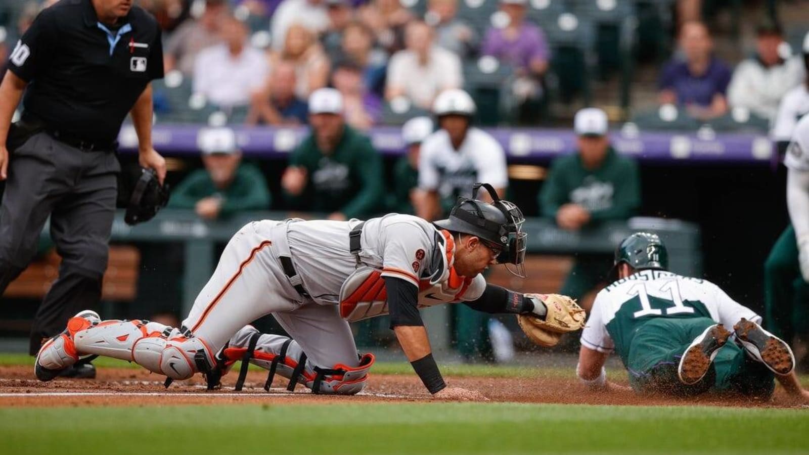 Giants overcome four-run deficit to beat Rockies