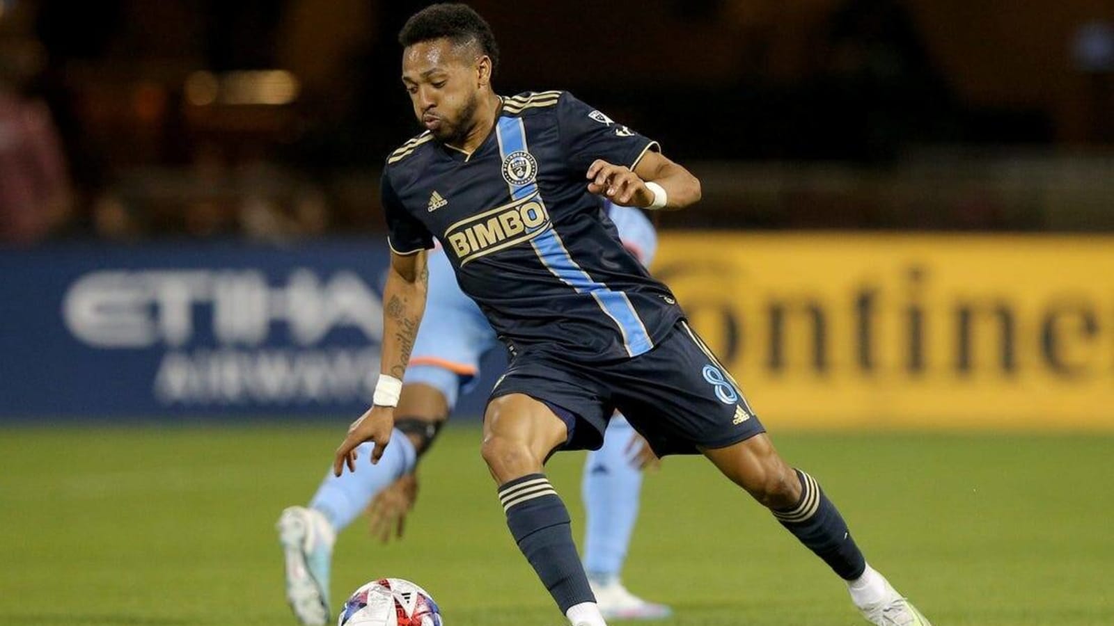 Union sign M Jose Martinez to new contract