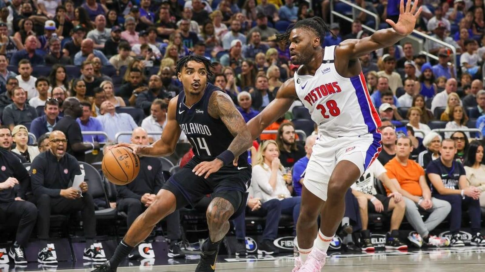 Wendell Carter Jr.&#39;s tip-in lifts Magic over Pistons