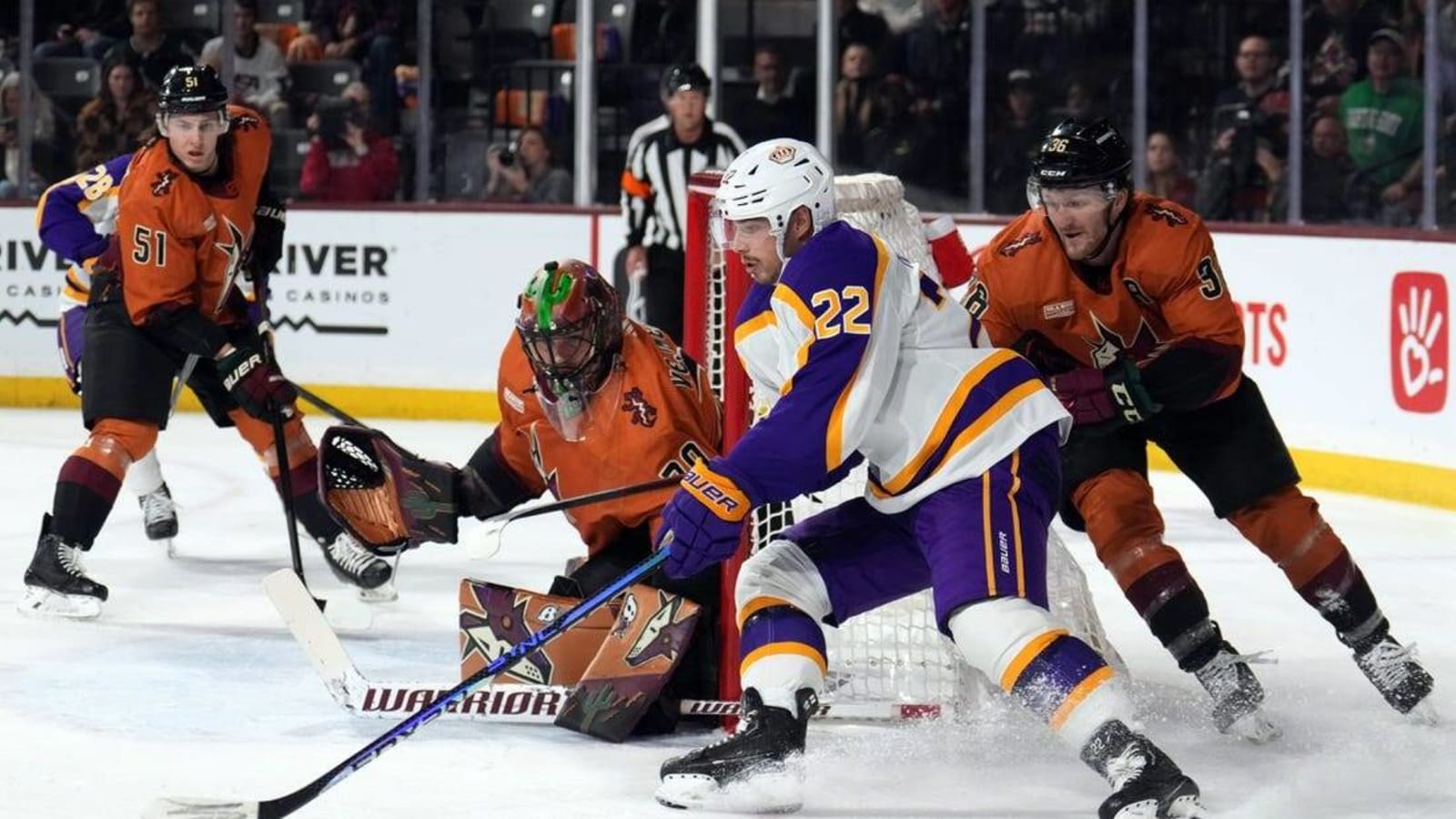 Coyotes prevail in shootout, end Kings&#39; win streak