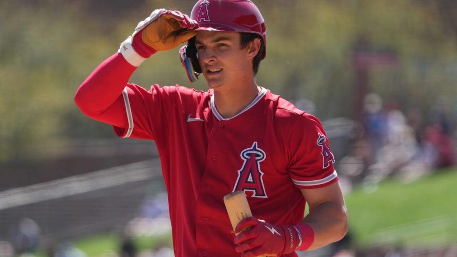 OF Mickey Moniak works way back to Angels&#39; roster