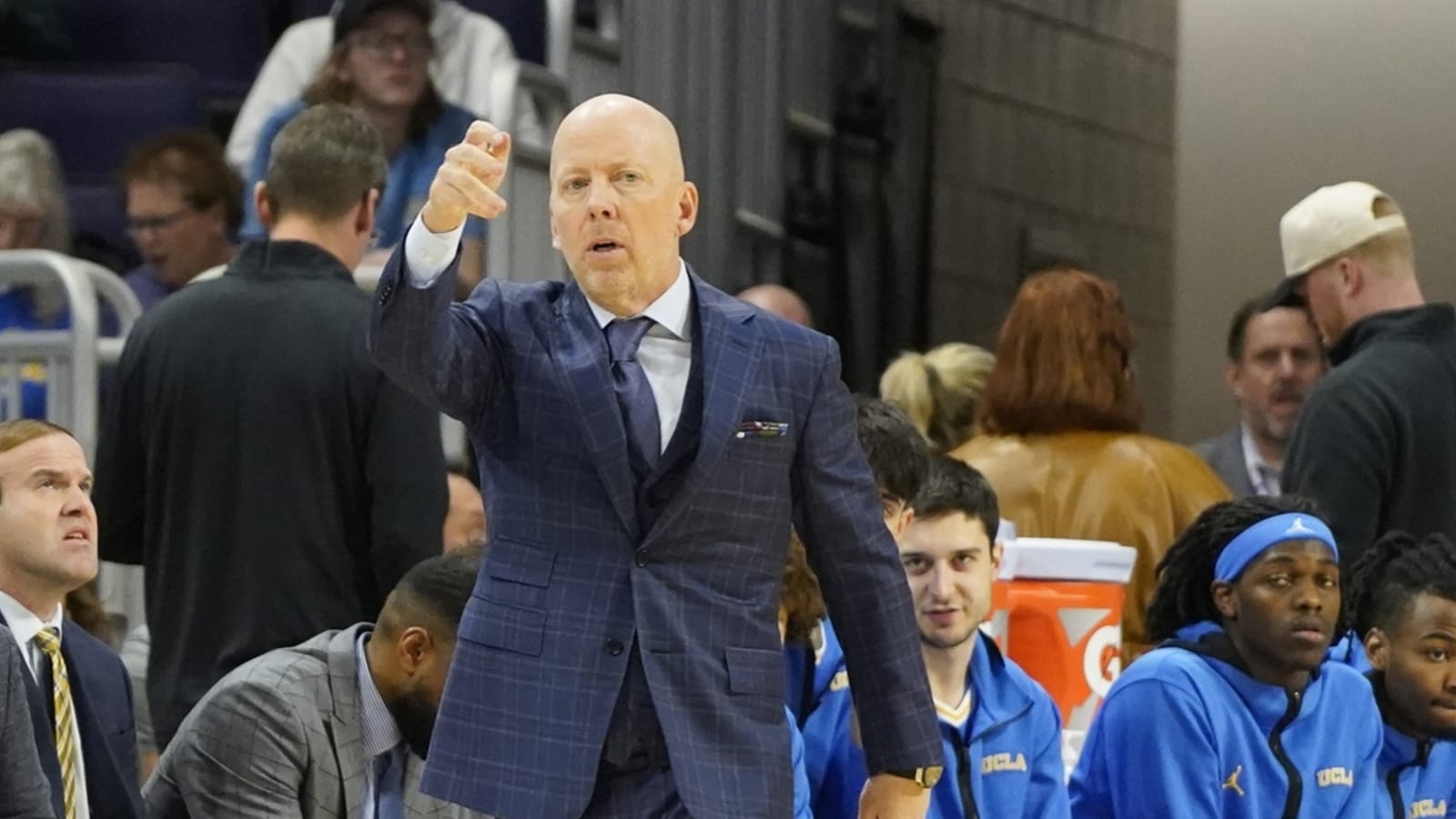 UCLA dominates crosstown rival USC