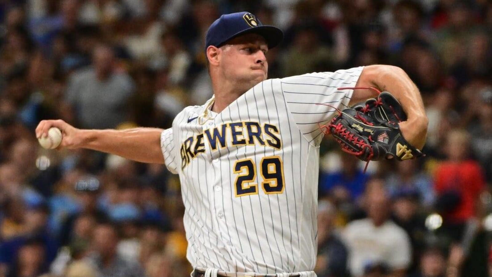 Brewers RHP Trevor Megill faints, placed on concussion list