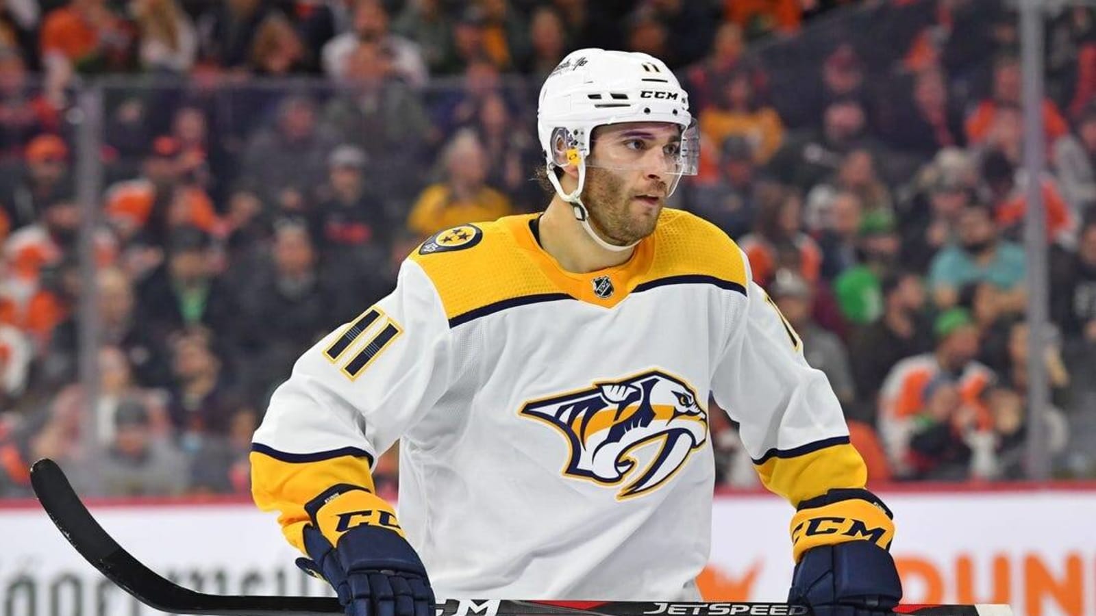 Predators trade F Luke Kunin to Sharks