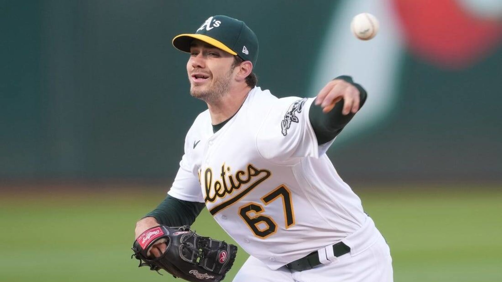 Zach Logue rejoins A&#39;s for start against Astros