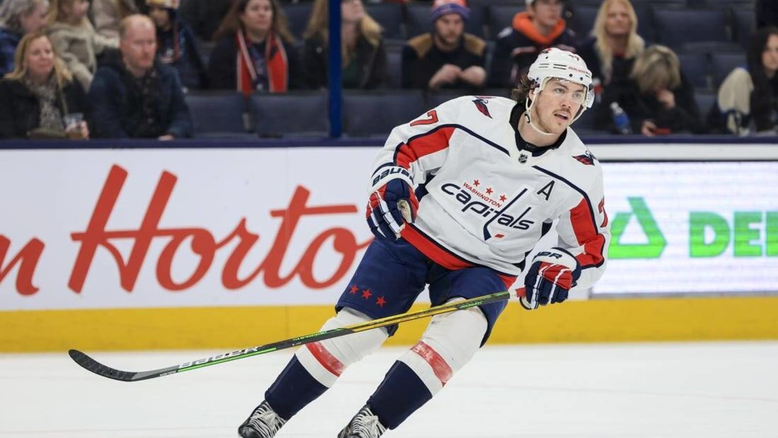 T.J. Oshie tallies twice as Capitals blow past Blue Jackets