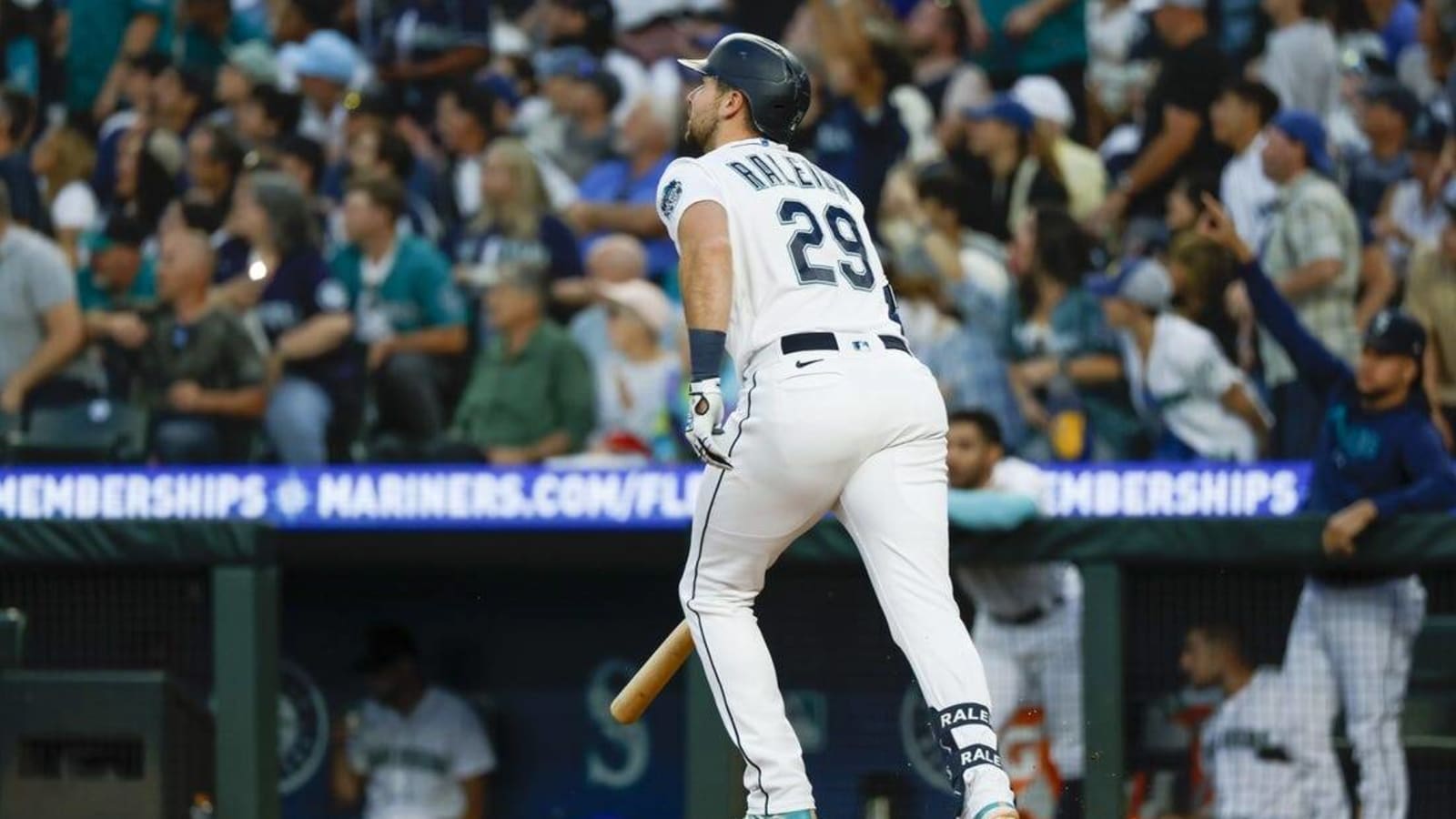 M&#39;s, shaking off closer&#39;s exit, chase another win over Red Sox