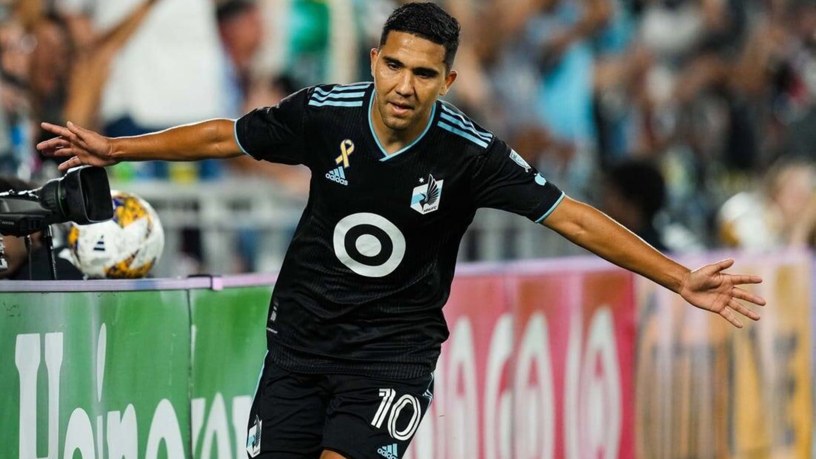 Emanuel Reynoso&#39;s two goals carry Loons past Rapids