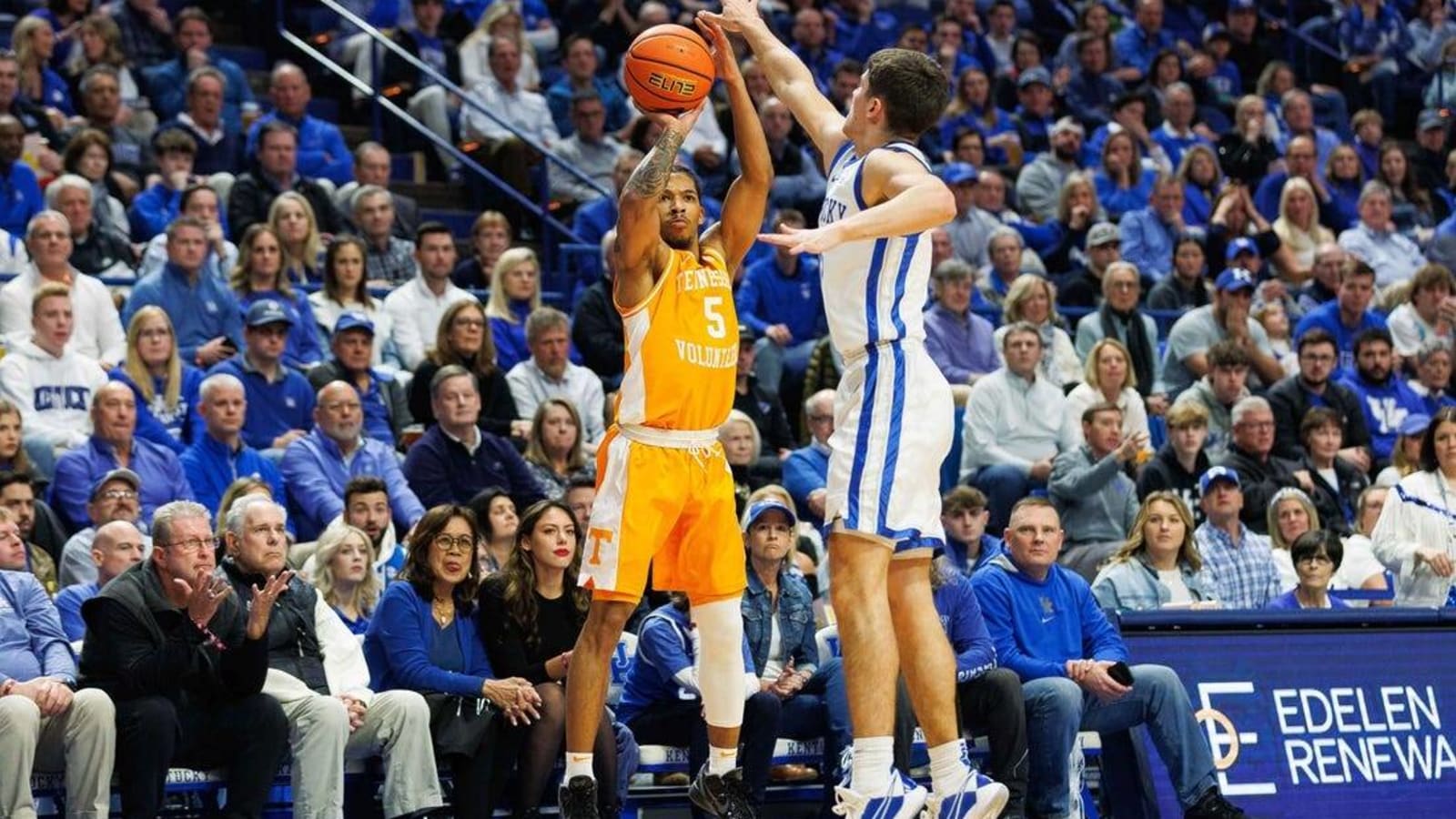 No. 5 Tennessee knocks off rival No. 10 Kentucky