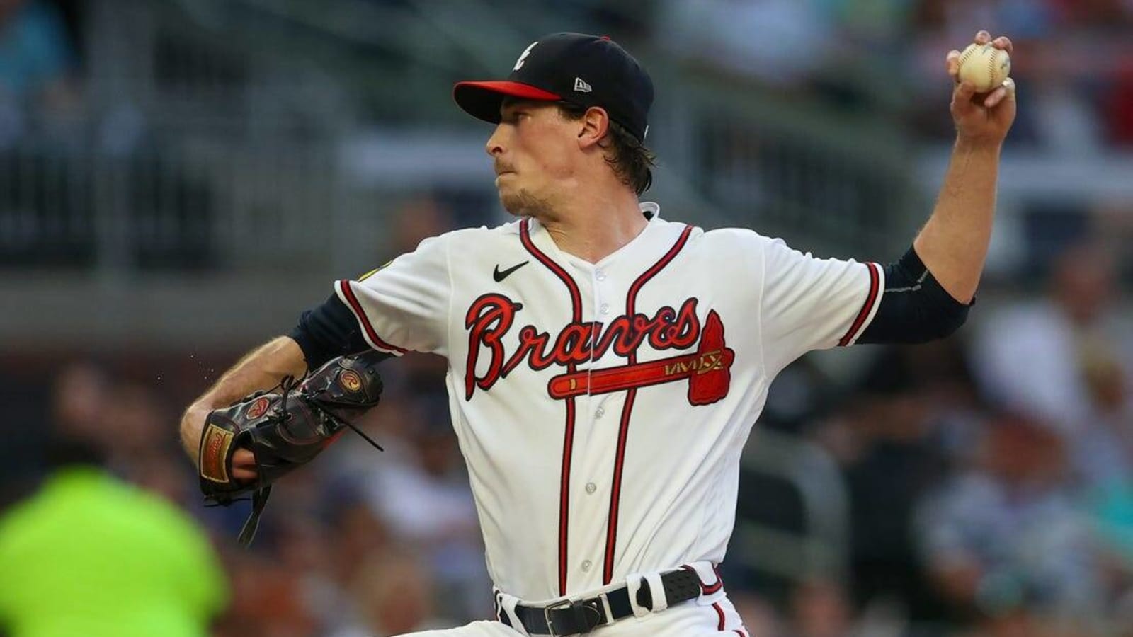 Veteran lefties face off in key Braves-Dodgers showdown