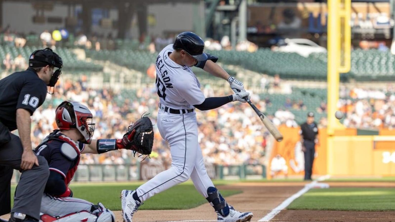 Tigers fend off Twins, 3-2