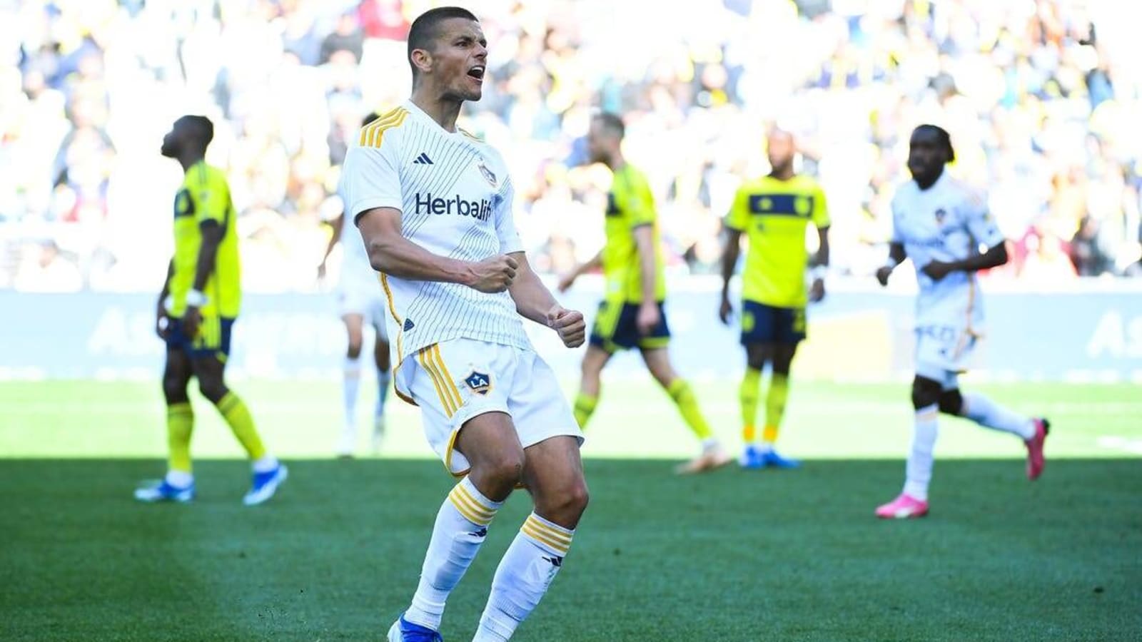 Galaxy rally to 2-2 draw with Nashville SC