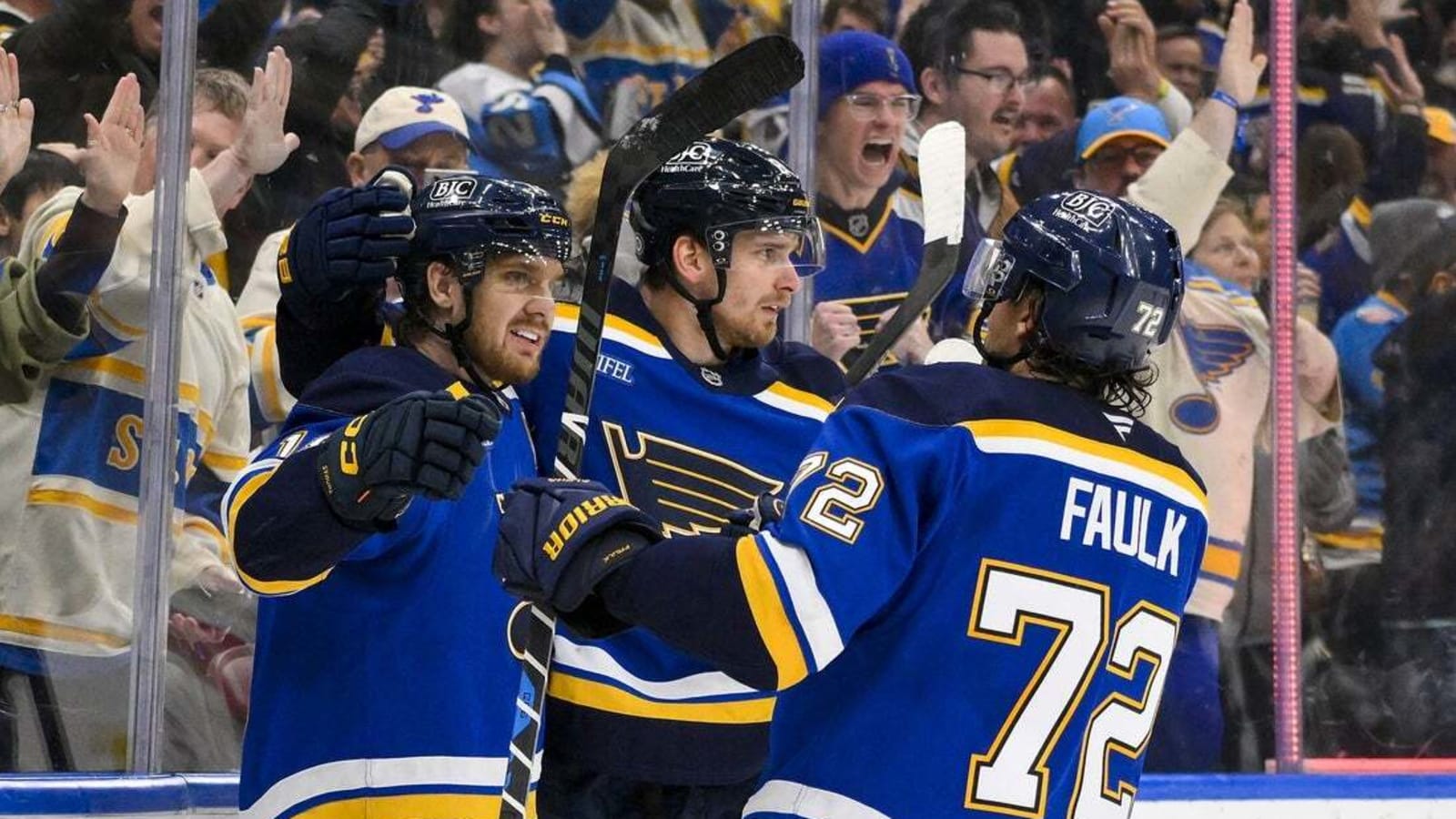 NHL roundup: Blues match team record with 11th straight win