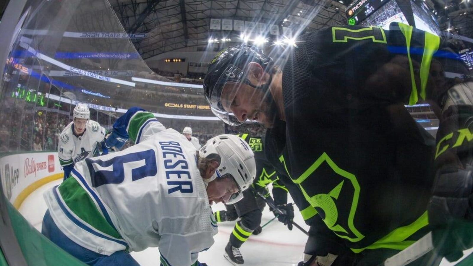 Canucks stifle Stars, sweep season series with 3-1 win