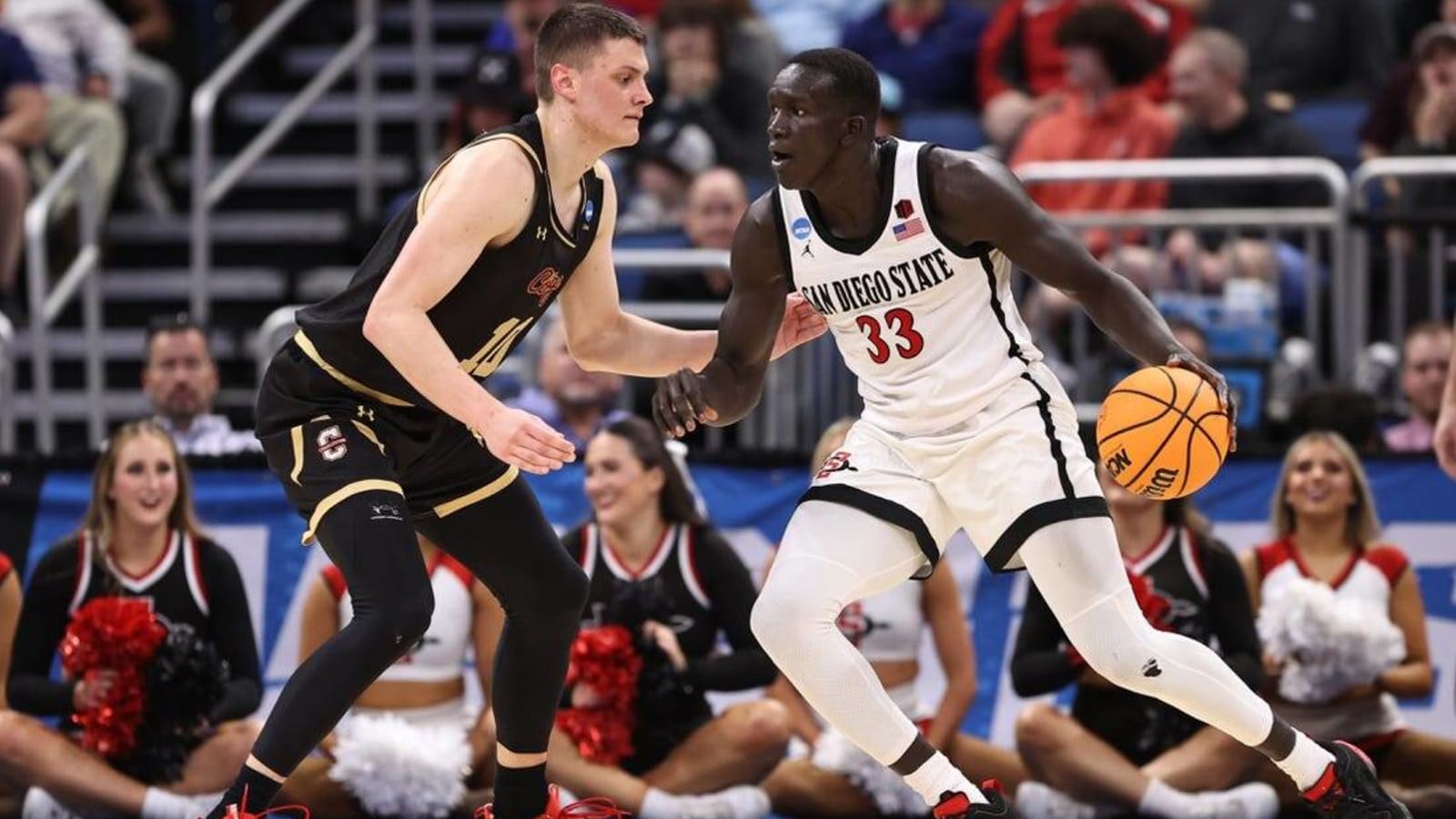 No. 5 San Diego State fends off No. 12 Charleston