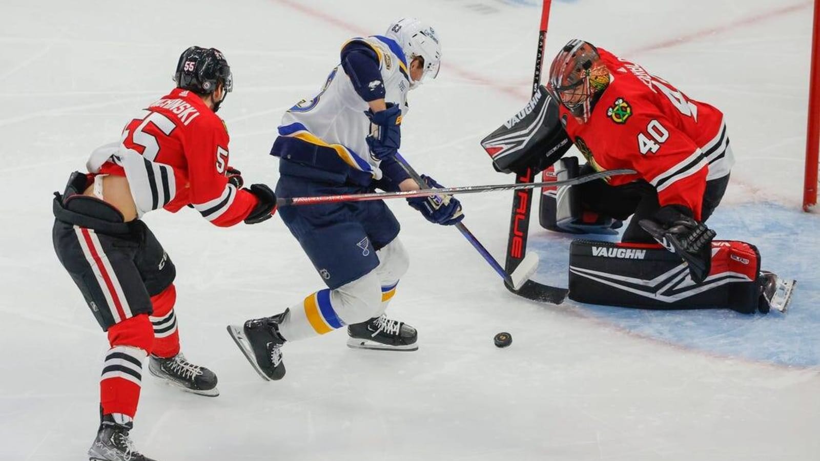 Jake Neighbours tallies twice as Blues top Blackhawks