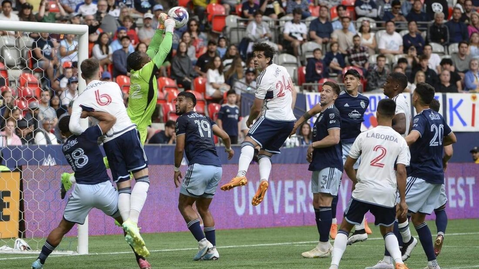 Sporting KC earn draw with Whitecaps on late penalty kick