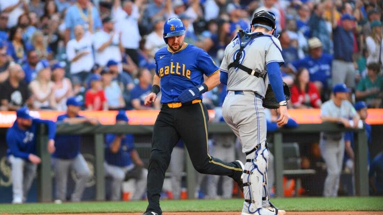 Luis Castillo, Mariners hold Blue Jays in check