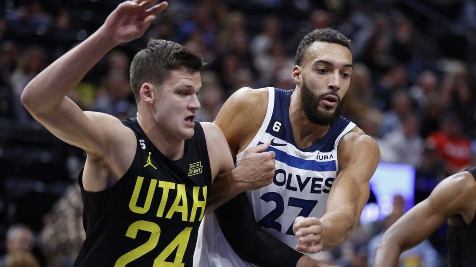 Former Jazz players shine for Timberwolves in road win