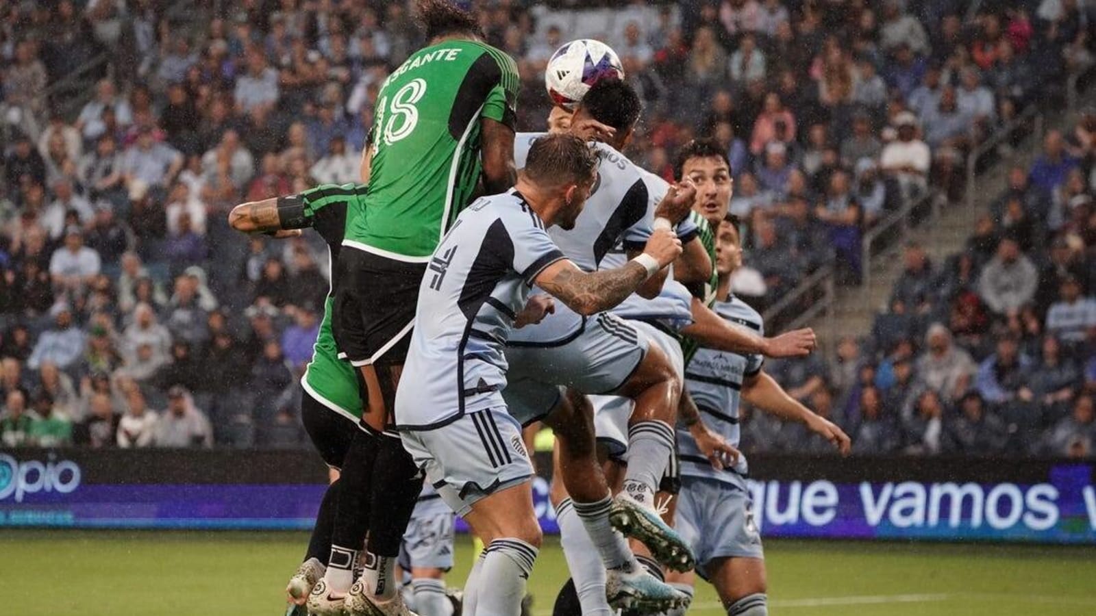 Sporting KC continue surge with 4-1 drubbing of Austin