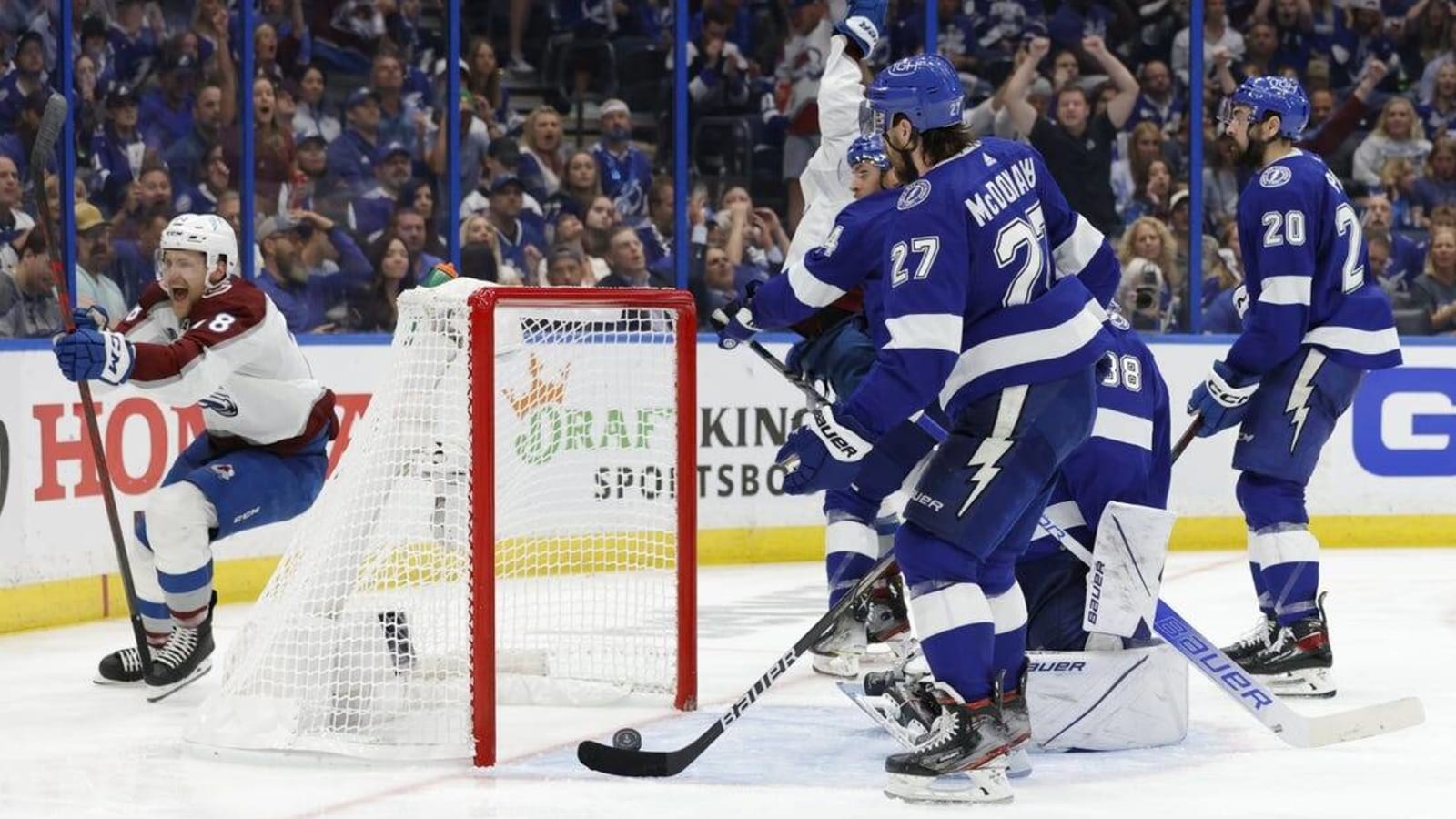 Avalanche out to finish Lightning, claim Stanley Cup