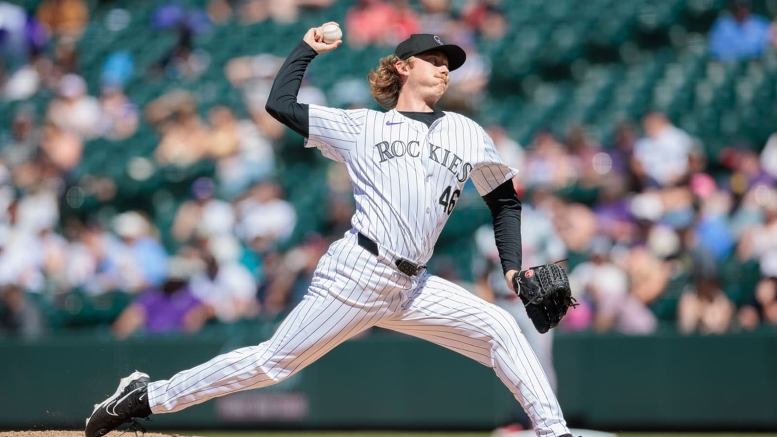 Brewers acquire RHP Nick Mears from Rockies