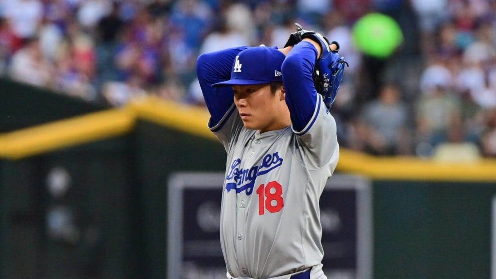 Dodgers&#39; Yoshinobu Yamamoto makes first appearance vs. Giants