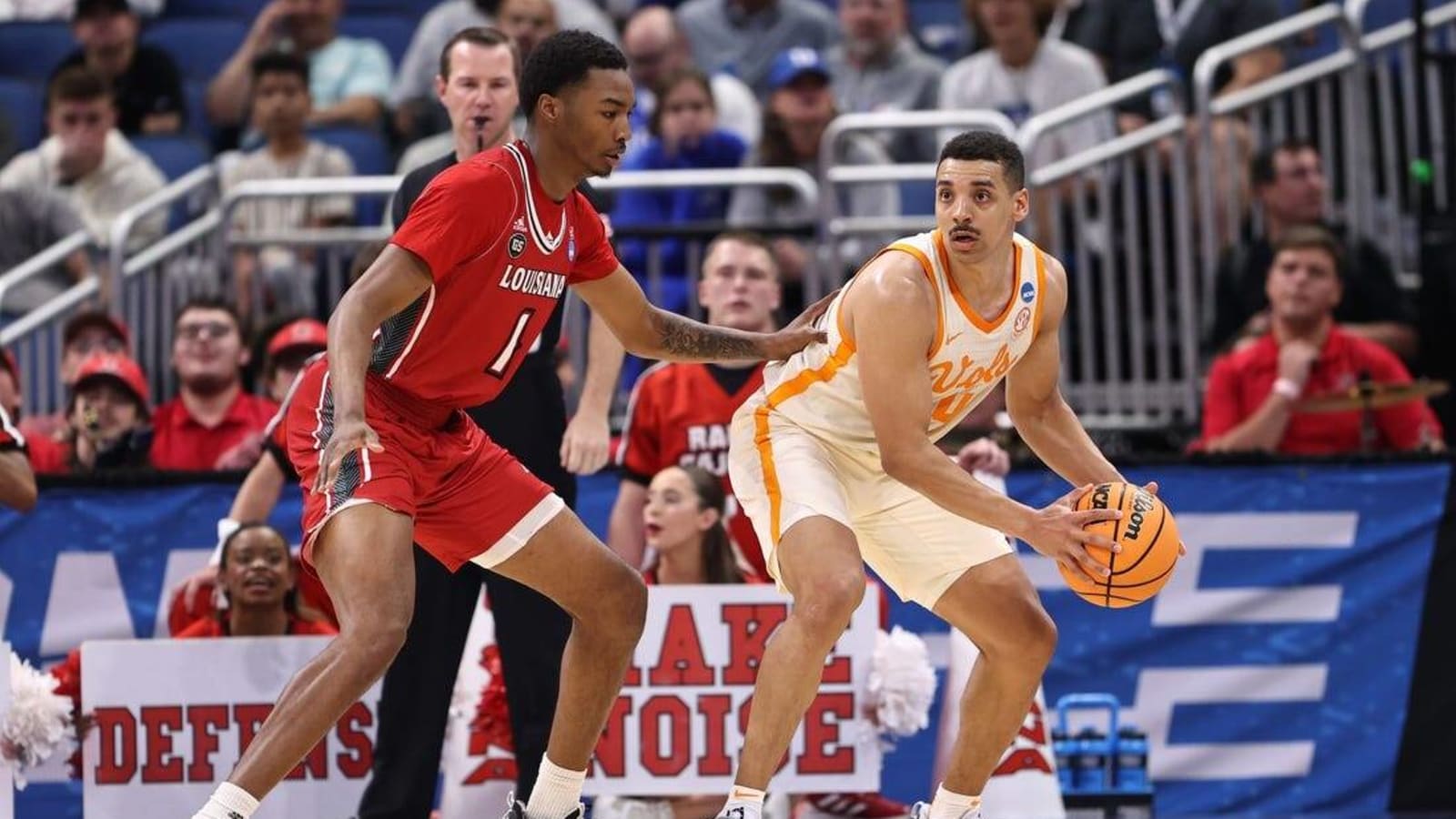 No. 4 Tennessee sweats out win over No. 13 Louisiana