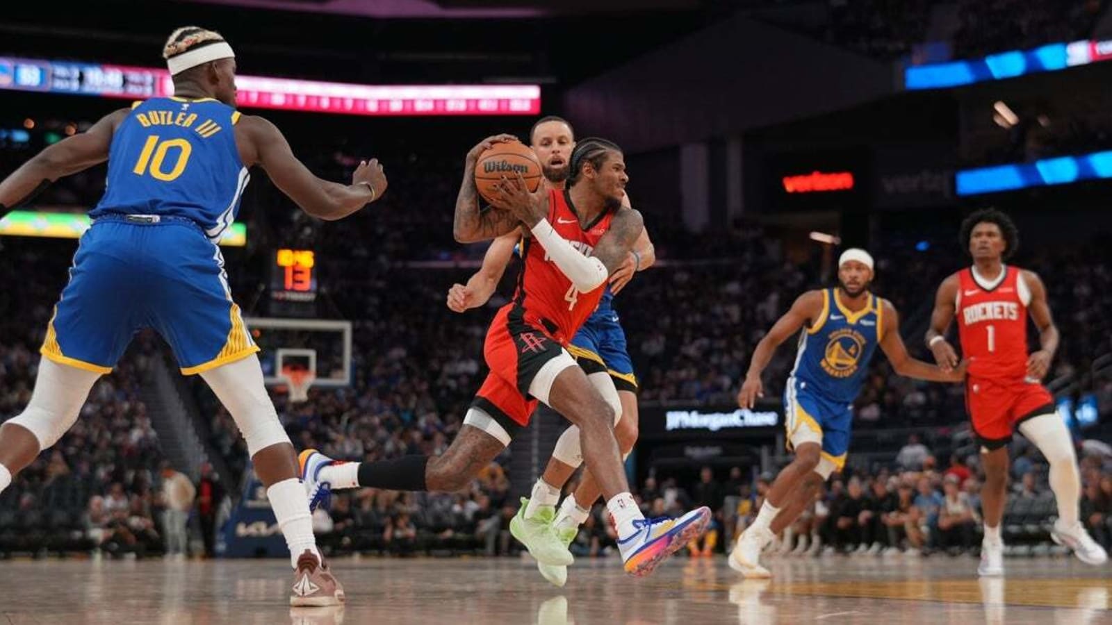 Rockets keep Stephen Curry in check to beat Warriors