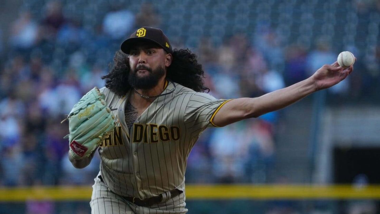 Home runs power Padres&#39; rare road win over Rockies